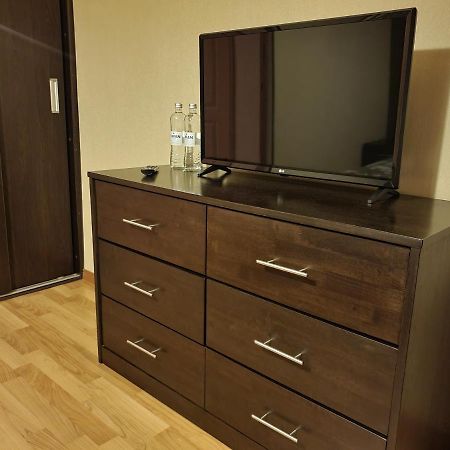 2-Х Комнатная Квартира Посуточно Shymkent Luaran gambar